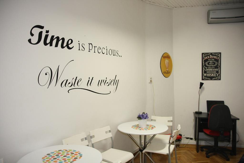 Time Hostel Belgrade Exterior photo