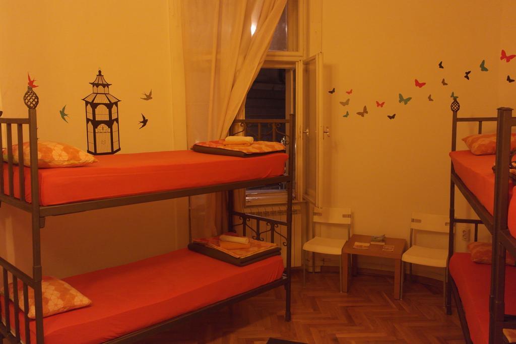 Time Hostel Belgrade Room photo